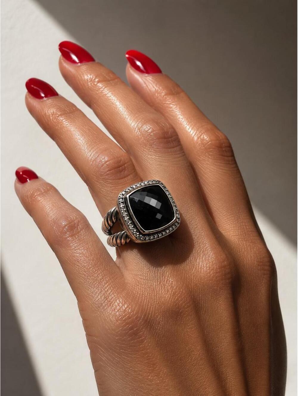 David Yurman Women's Black and Silver Jewellery
